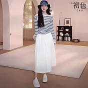 【初色】條紋斜肩修身長袖上衣女上衣+簡約純色A字半身裙長裙套裝-條紋衣白裙-10912(M-XL可選) M 條紋衣白裙