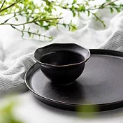 【日本Minoru】Bell高雅花形 陶瓷小缽150ml ‧ 窯黑