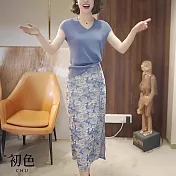 【初色】氣質風純色短袖針織衫上衣+復古印花修身半身裙長裙套裝-藍衣花色裙-11298(M-2XL可選) M 藍衣花色裙