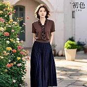 【初色】圓點領巾V領短袖襯衫上衣女上衣+純色百褶修身半身裙套裝-咖衣藍裙-11669(M-2XL可選) M 咖衣藍裙