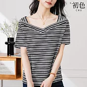 【初色】休閒風簡約不對稱V領短袖條紋T恤上衣女上衣-共2色-11879(M-2XL可選) M 黑白條紋