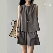 【衣途】簡約露背無袖上衣短褲兩件套(KDAY-B057) M 綠灰