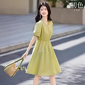 【初色】氣質風純色V領短袖收腰顯瘦修身中長連衣裙連身洋裝-綠色-13847(M-2XL可選) M 綠色