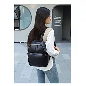 O-ni O-ni全新品精選優質加厚頭層植鞣牛皮細膩柔軟高級英倫風大容量時尚雙肩包(品質保證)(bag-6137) 黑色