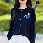 【初色】休閒簡約藍莓刺繡圓領排扣長袖針織開衫寬鬆外套衣女上衣-藏青色-16231(F可選) F 藏青色