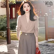 【初色】純色輕奢感V領長袖針織上衣+顯瘦半身裙中長裙長裙套裝-駝灰色-16330(F可選) F 駝灰色