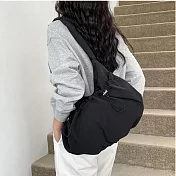 O-ni O-ni全新品精選優質防水牛津布大容量簡約時尚大包包輕量級經久耐用皺褶包(品質保證)(bag-6166)  黑色