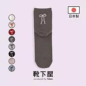 Tabio日本靴下屋〈背面蝴蝶結刺繡中筒襪〉  14 炭灰色 x 粉蝴蝶結
