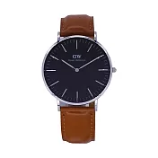DW Daniel Wellington 經典中的獨特時尚優質麝香型咖啡皮革腕錶-黑+銀殼/40mm-DW00100132