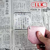 獨特方型鏡框設計 視野完整輕鬆閱讀【日本 I.L.K.】3x/63mm 日本製漆皮套攜帶型方框放大鏡 3146繽彩粉