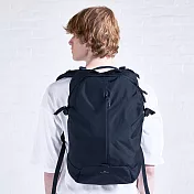 Doughnut Black Line 防潑水開創者後背包