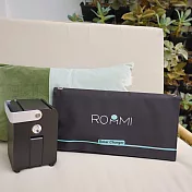 ROOMMI 28W太陽能電板+多功能行動電源供應器│小電寶 霧面黑