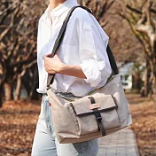 satana - Soldier 趣遊無邊斜背包 - 奶茶色