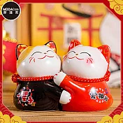 摩達客◉春節開運招財◉幸福滿滿生活甜甜成對抱抱招財貓_撲滿存錢桶擺飾桌飾