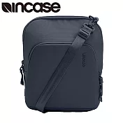 【Incase】A.R.C. Crossbody Bag PU防水塗層 斜背包 (海軍藍)