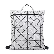 ISSEY MIYAKE 三宅一生 BAOABO 6x7霧感皮革後背包 淺灰