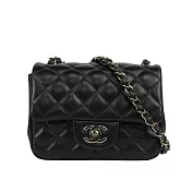 CHANEL 金色CC Logo 菱格紋小羊皮迷你口蓋包/方胖包_展示品 (黑色)