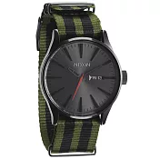 NIXON The SENTRY 美式復刻都會休閒腕錶-綠黑