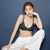 華歌爾-感溫記形 90-DF 罩杯內衣(夜幕橄欖) NB4524K1 40/90D (夜幕橄欖)