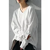 日本Antiqua｜復古質感V領口袋｜長袖T恤｜全棉輕鬆駕馭隨興造型｜實穿包色基本款｜男女適用 M-L 白色Regular