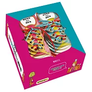 凱特喬伊學習自己綁鞋帶