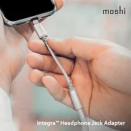 Moshi Integra™ 強韌系列 3.5mm 耳機轉接器銀白