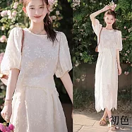 【初色】法式薄款碎花刺繡流蘇圓領寬鬆七分袖T恤上衣-米色-68629(M-XL可選) L 米色