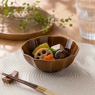 【日本Minoru】Rinka高雅花形 陶瓷餐碗440ml ‧ 桑茶棕