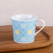 【日本Sango】職人窯燒 秘境花草 陶瓷馬克杯300ml ‧ 藍