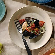 【日本Aito製作所】美濃燒|窯燒素釉 陶瓷深盤20.7cm ‧ 杏仁白