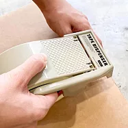 【Laszlo】TPL_TAPE DISPENSER 不沾膠封箱膠帶切割器 _卡其