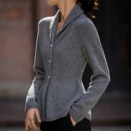 【MsMore】 羊絨感針織高奢優雅法式小香風蠻腰珍珠扣翻領短版外套上衣# 123460 FREE 灰色