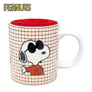 【日本正版授權】史努比 陶瓷 馬克杯 350ml 咖啡杯 奧拉夫/Snoopy/PEANUTS - 紅色款