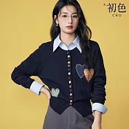 【初色】甜美風愛心刺繡單排彩釦圓領長袖毛衣針織衫外套上衣女上衣-共4色-10282(F可選) F 藏青色