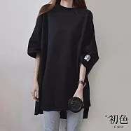 【初色】簡約純色貼標圓領短袖中大尺碼寬鬆中長T恤上衣女上衣-共4色-33444(F可選) F 黑色