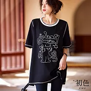 【初色】休閒大碼寬鬆透氣拼接撞色童趣刺繡羅紋領圓領短袖T恤上衣女上衣-黑色-11349(M-4XL可選) M 黑色