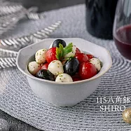 【日本Minoru】Bell高雅花形 陶瓷小缽180ml ‧ 窯白