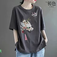 【初色】中國風扇子印花流蘇寬鬆圓領短袖T恤上衣女上衣-共5色-11425(M-3XL可選) 3XL 深灰色