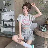 【AMIEE】炸街辣妹小個子顯高短款T恤短褲兩件套(KDAY-863B) M 灰色
