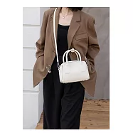 O-ni O-ni全新品精選優質頭層牛皮超大空間輕巧大容量百搭小旅行實用名媛最愛波斯頓包(品質保證)(bag-6117) 白色