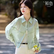 【初色】韓版純色通勤短版翻領單排釦防曬長袖襯衫上衣女上衣外套-淺綠色-12714(M-2XL可選) XL 淺綠色