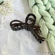 【卡樂熊】晶亮系列.曲線造型抓夾/鯊魚夾- 飄帶透棕色