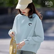 【初色】簡約甜美愛心刺繡圓領長袖大學T上衣女上衣-共4色-10840(M-2XL可選) L 藍色