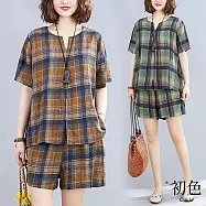 【初色】復古大格紋寬鬆V領短袖T恤上衣女上衣+格紋鬆緊腰闊腿休閒短褲套裝-共2色-13987(M-3XL可選) M 咖啡色