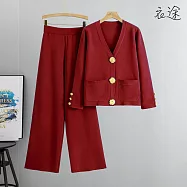 【衣途】大釦子針織毛衣休閒寬褲兩件套裝(KDAQ-13A) FREE 酒紅色