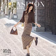【初色】簡約純色圓領長袖針織外套+條紋修身串珠圓領背心連衣裙套裝-咖色-15542(F可選) F 咖色