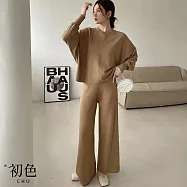 【初色】慵懶風寬鬆圓領蝙蝠長袖T恤上衣+垂感純色闊腿休閒褲寬褲長褲套裝-共4色-15550(F可選) F 駝色