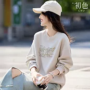 【初色】韓系字母印花圓領長袖寬鬆T恤上衣女上衣-奶茶色-15521(M-2XL可選) M 奶茶色