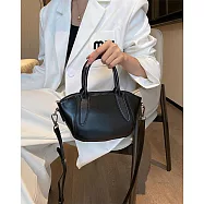 O-ni O-ni全新品精選優質頭層油蠟牛皮大容量翅膀包時尚經久耐用款(品質保證)(bag-6154) 黑色