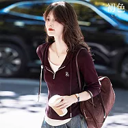 【初色】撞色假兩件連帽領拉鍊抽繩刺繡長袖帽T上衣女上衣-共2色-16288(M-2XL可選) M 紫色